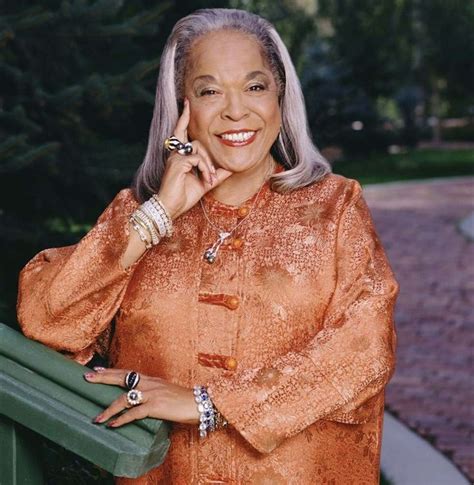 Della Reese Della Reese Touched By An Angel Mary Tyler Moore Hugh
