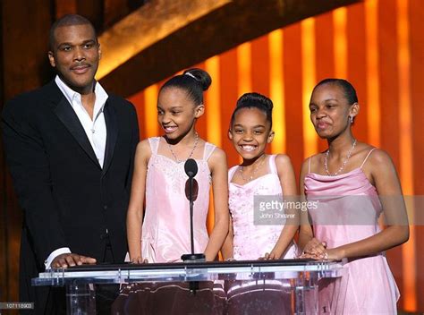 Tyler Perry Sierra Aylina Mcclain China Anne Mcclain And Lauryn