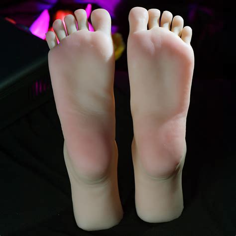Factory Direct Sell Sexy Lifelike Foot Mannequin Female Silicone Foot