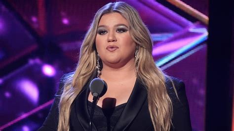 Kelly Clarkson Slams ‘weak Ex Husband In New Song Amid Messy Divorce