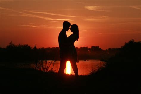 Couple Love Red Sunset Free Image Download