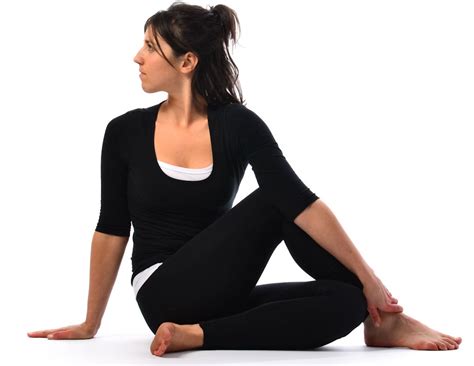 Ardha Matsyendrasana Half Spinal Twist Pose Steps And Benefits