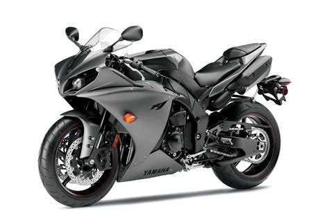 2013 Yamaha Yzf R1 Review