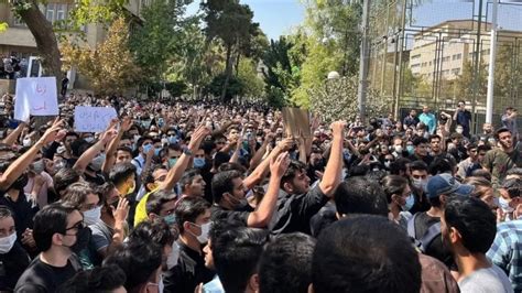 علی‌رغم اعمال فشارها اعتراضات در ایران ادامه دارد