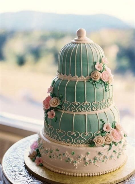 Hallo, heute darf ich euch meine erste torte zur diamantenen hochzeit vorstellen. Special Wedding Cakes ♥ Vintage Wedding Cake Decorations #798229 - Weddbook