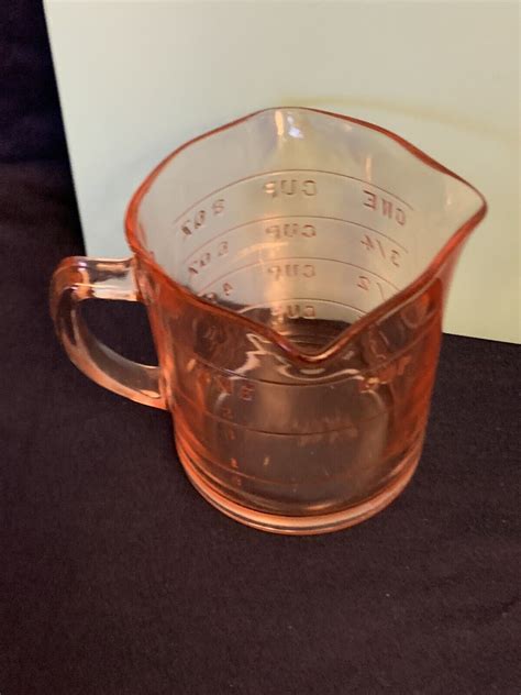 Kellogg S Pink Depression Glass Measuring Cup Triple Spout Hazel Atlas