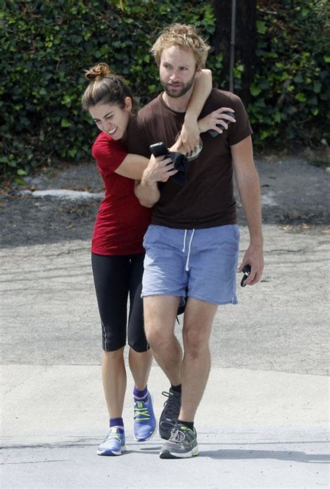 Nikki And Her Husband Paul Mcdonald Enjoying A Romantic Walk In Los