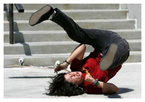 20 Hilarious Photos Of People Falling Down Page 3 Of 5