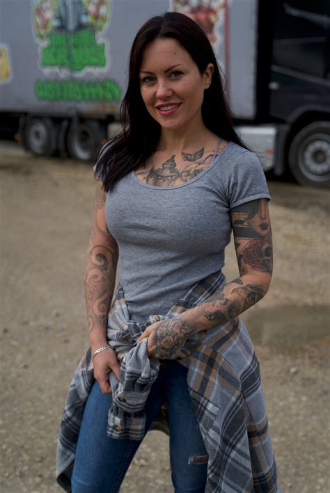 Gina Kraus Steckbrief Videos Trucker Babes Kabel Eins