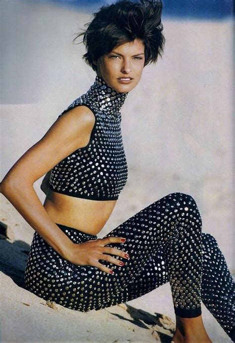 Linda Evangelista Photo By Patrick Demarchelier Vogue Uk 1990