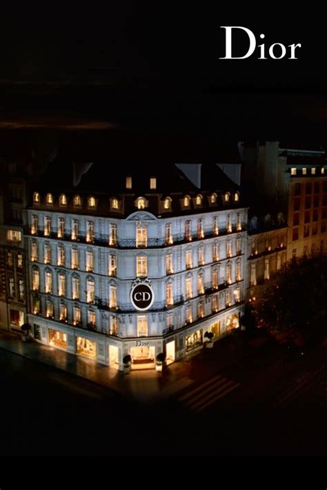 Dior Headquarters And Flagship Store On Avenue Montaigne Paris