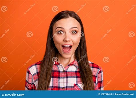 close up portrait of her she nice attractive cheery cheerful impressed glad content straight