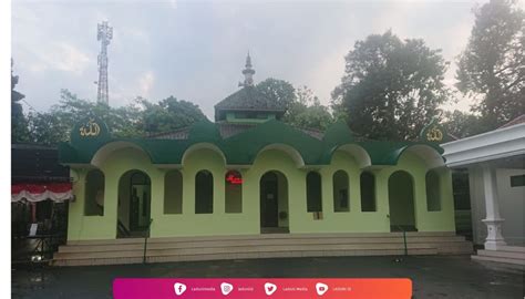 Ziarah Di Makam Syekh Abdul Malik Waliyullah Dari Kedungparuk Lokasi