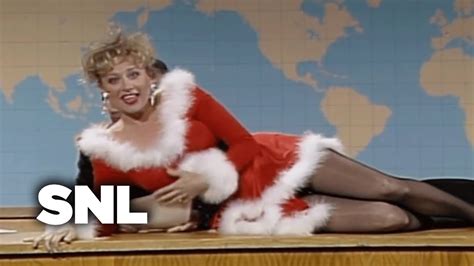 mrs claus and the elves snl youtube
