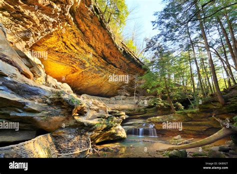 Cave Old Mans Cave Hocking Hills State Park Logan Ohio Usa Stock