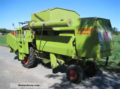 Claas Comet 1970 Agricultural Combine Harvester Photo And Specs