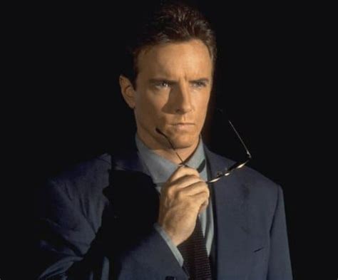Picture Of Linden Ashby