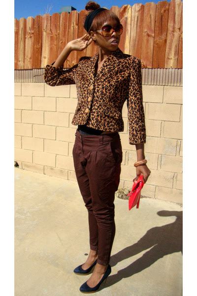 It is a really nice style to rock to the office or an event. Brown Pants, Black Shoes | "Lovin' zee Leopard" by ...