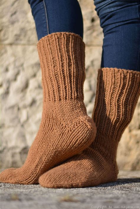 Handmade Mens Wool Socks In Brownso60