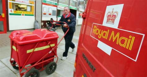 Royal Mail Looking For Christmas Workers With Salaries Up To £17 An