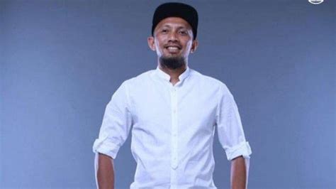Cowok ganteng ini sangat terkenal dengan tubuhnya yang bertato. Jadi Teman Sekamar Bepe, Aris Indarto Kenang Momen Tak ...