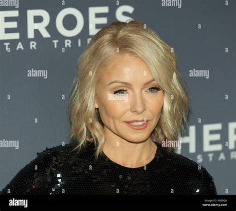 New York United States 17th Dec 2017 Kelly Ripa Attends 11th Annual