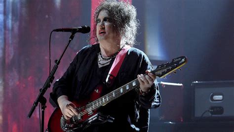 The Cure Play Rousing Set At Rock Roll Hall Of Fame Induction