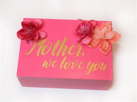 Let your mum know how much she means to you, with these thoughtful, sustainable gifts for mother's day. Thoughtful Mother's Day Gift Idea | Diy mothers day gifts ...