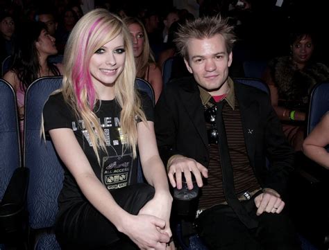 Who Is Avril Lavigne Dating Popsugar Celebrity Uk