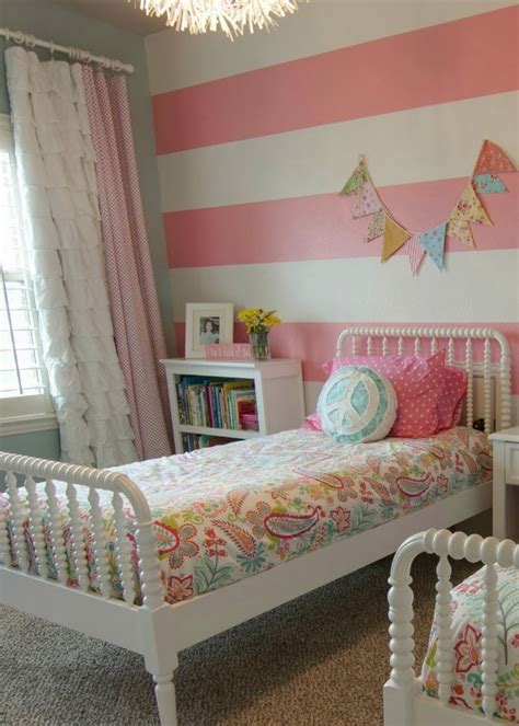 Decoration And Ideas Ideas For Decorating Girls Bedroom With Stripes