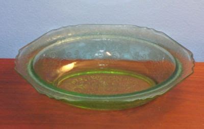 Florentine Poppy No 1 Green Oval Vegetable Bowl Hazel Atlas Glass