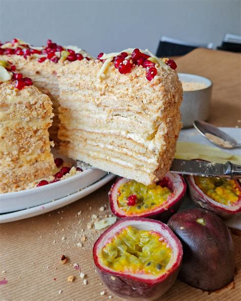 my favorite cake russian honey cake r cakedecorating