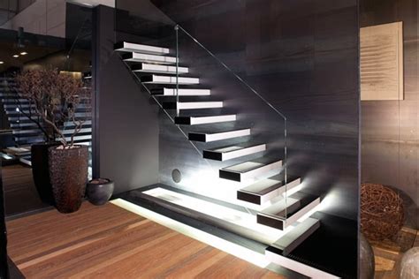 Contemporary Floating Staircase Designs Beyond Imagination