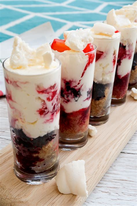 Shooters, cake cups, mini desserts ~ whatever you choose to call them, started out as a restaurant trend and has made its way over to weddings. Shot Glass Dessert Recipes : Chocolate Mousse And Brownie Shot Glass Dessert Sarah Hearts / 17 ...