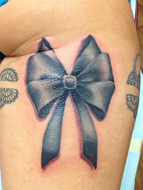 Bow Tattoo On Back Of Leg Mj Bonanno Art Pinterest