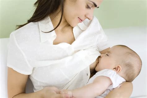 8 Mitos Sobre Amamantar Que Deberías Olvidar Para Alimentar Bien A Tu Bebé