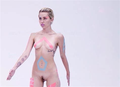 Miley Cyrus Naked 72 Pics Xhamster