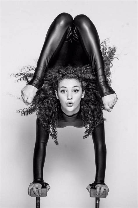 Celebridades Femeninas Por E Tvalens Sofie Dossi Quiero Presentarles A Esta Belleza Que Me