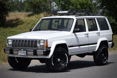 1993 Jeep Cherokee 4x4 For Sale On Bat Auctions Sold For 14000 On