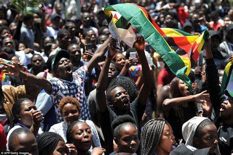 Zimbabwe Vỡ òa Cảm Xúc Sau Quyết định Từ Chức Lịch Sử Của ông Mugabe Vovvn