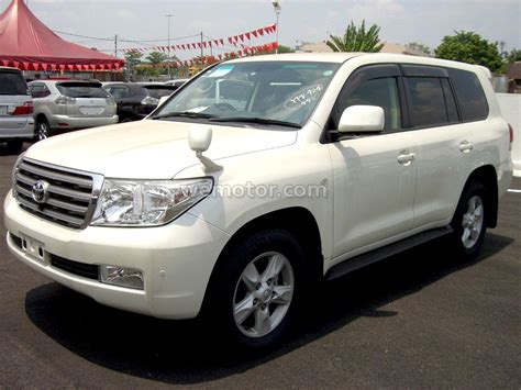 You are watching stock list now. Car Images: Toyota Land Cruiser Cygnus