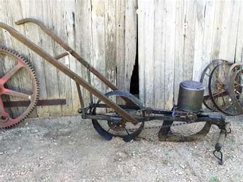 One Row Corn Planter Iron Garden Decor