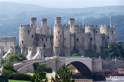 33 Welsh Castles That Are Pretty Much The Best Thing History Ever Did