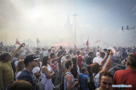 Pologne commémoration du 74e anniversaire de l Insurrection de