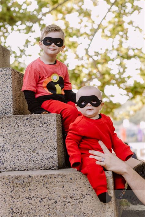 The kids didn't take much convincing either. How to Make DIY Incredibles Costumes | Baby Castan On Board