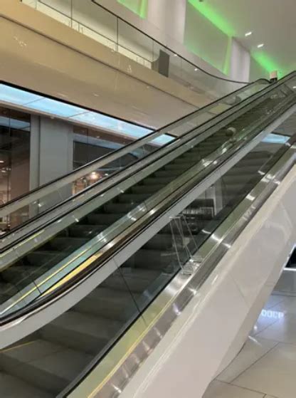 Best Escalator Cleaning Service In Chicago