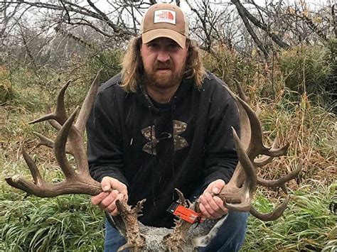 Sask Hunter Bags World Record Mule Deer National Post