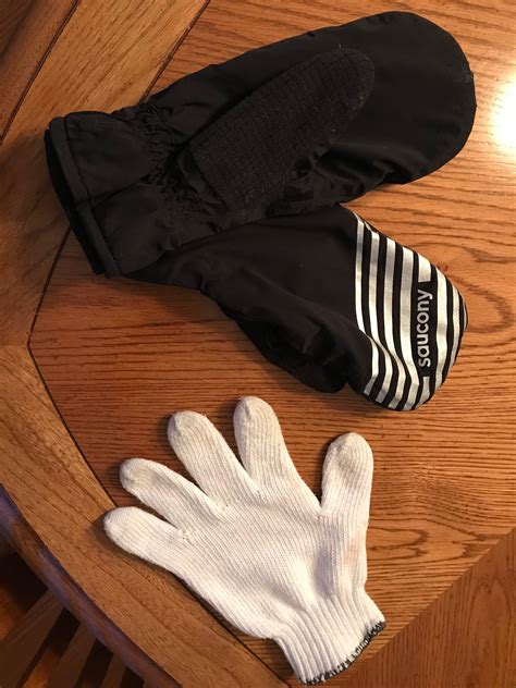 Mittens Vs Gloves The Real Art Of Running