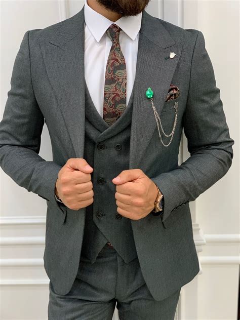 Green Slim Fit Wide Peak Lapel Suit For Men By