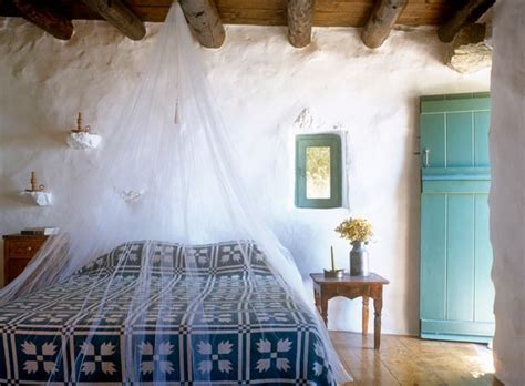 20 Beautiful Examples Of Greek Bedroom Design